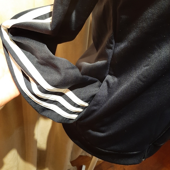 Adidas jacket - Picture 6 of 9